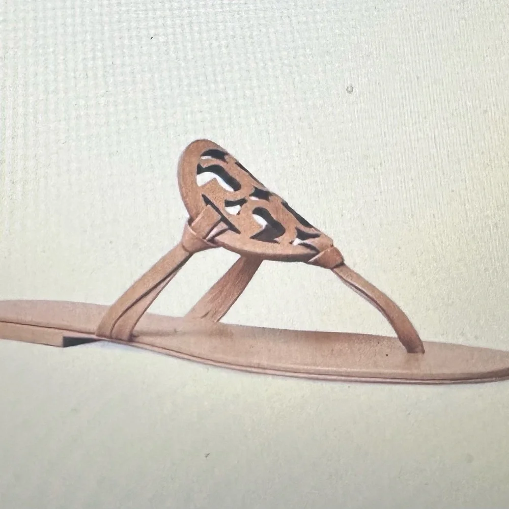 VGUC Tory Burch Tan Miller Logo Thong Sandals Size 11